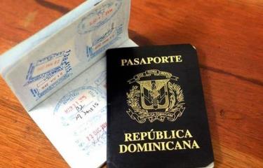 Migración: dominicanos tienen que presentar cédula de identidad para salir del país