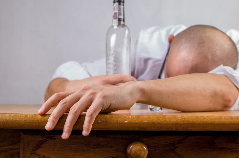¿Por qué algunas personas nunca tienen resaca?
