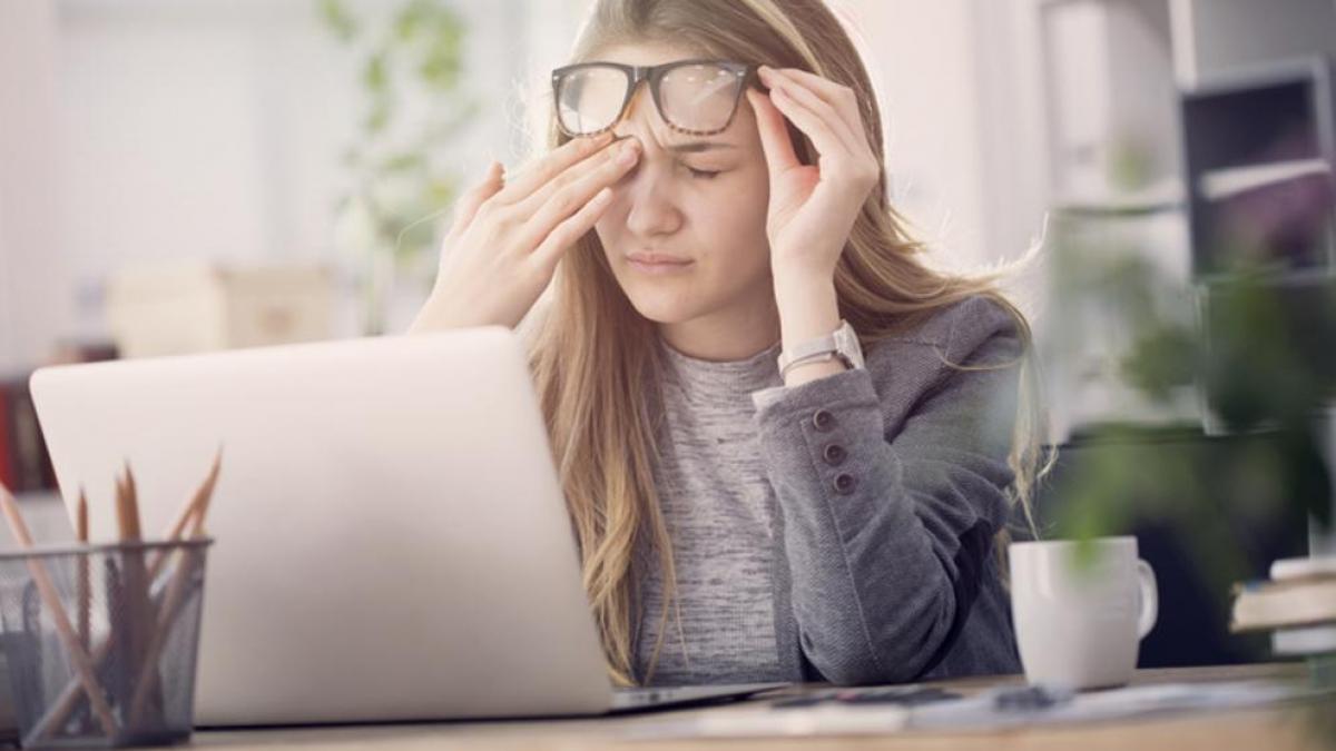 Cuando la mente no se apaga: por qué nos obsesionamos con ciertos pensamientos y cómo gestionarlo